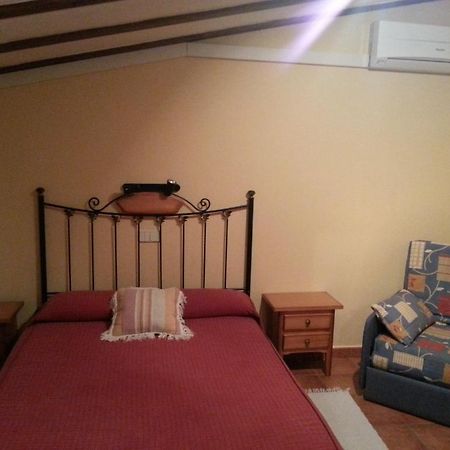 Hostal La Balquina Чинчон Екстер'єр фото