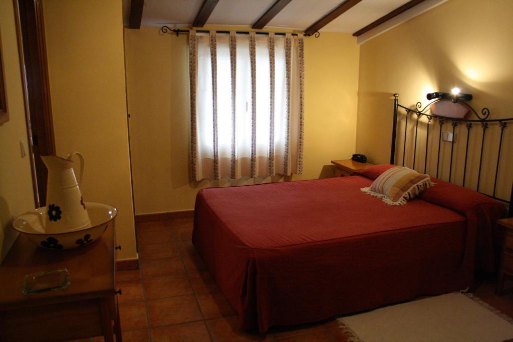 Hostal La Balquina Чинчон Екстер'єр фото