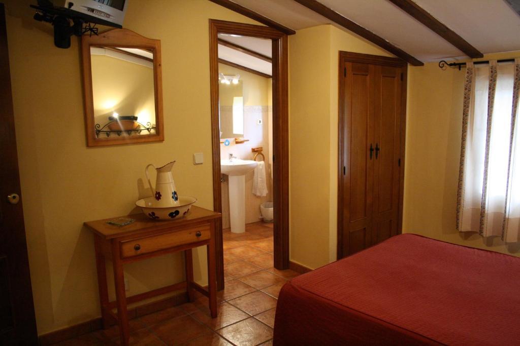 Hostal La Balquina Чинчон Екстер'єр фото